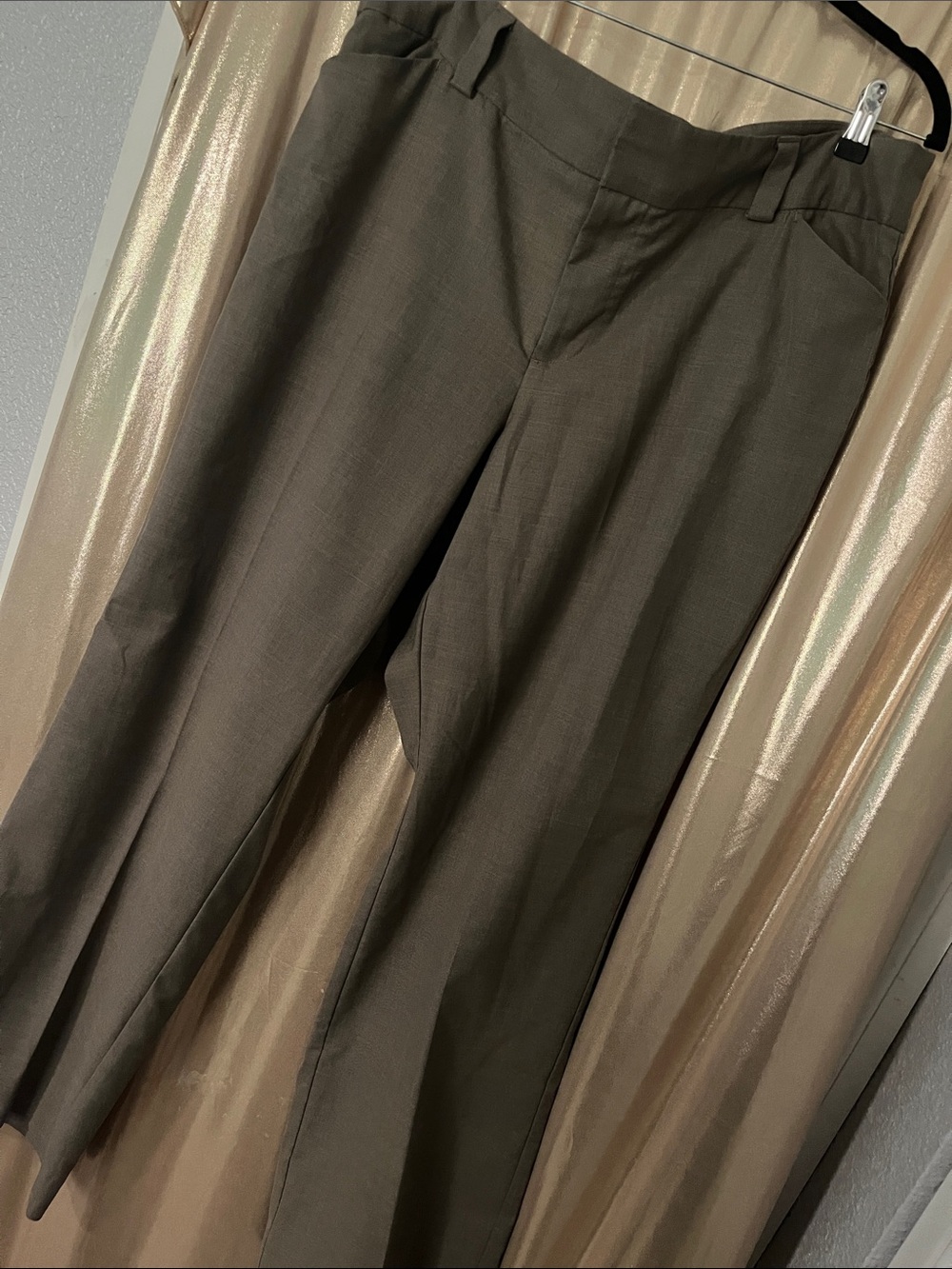 Gap Women’s Classic Straight Dress Pants in Brown
